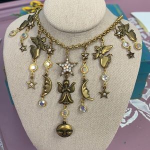 Four Piece Set of Victorian Inspired Metal Jewelry 💫